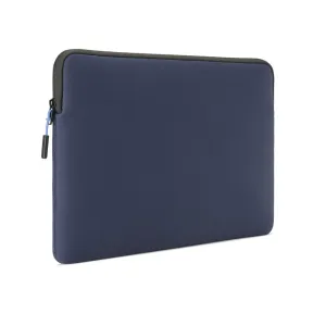 Housse Pipetto Classic Fit pour MacBook en néoprène bleu marine avec fermeture zippée et profil fin