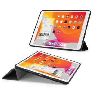 Étui Pipetto Origami pour iPad 10,2 pouces avec bumper en TPU et support pliable, présenté à la verticale et sous un angle de vue bas
