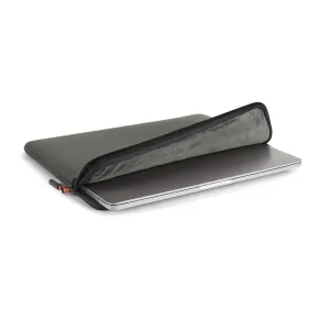 Pipetto Classic Fit-futteral til bærbar PC for MacBook Pro 14 og Air 13,6, grått, delvis åpent med bærbar PC inni