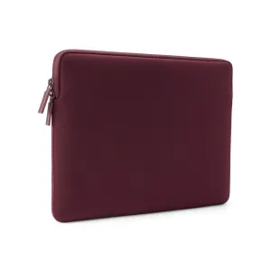 Housse Pipetto Classic Fit pour MacBook Pro 14 pouces, en bordeaux, avec fermeture éclair et design fin texturé