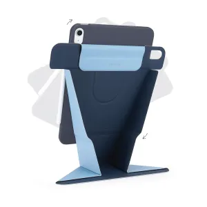 Pipetto Origami No6 mørkeblått stativetui til iPad Air, vist brettet i stativposisjon med flere vinkler.