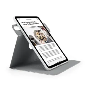 Hall kolmeks volditav iPad Airi ümbris-alus koos horisontaalasendis tahvelarvutiga valgel stuudiotaustal