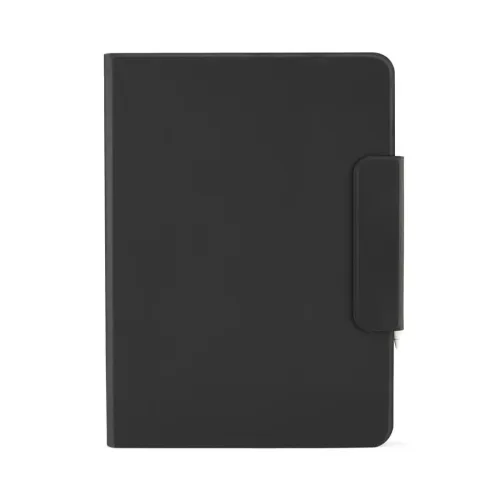 Schwarzes, schlankes Folio-Case für iPad Air 13 inch, vorne geschlossen, mit abgerundeten Ecken und seitlicher Klappe rechts; die Stiftspitze ist sichtbar.