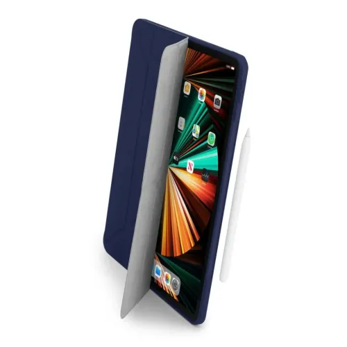 Pipetto Origami No1 iPad Pro 12.9 Hülle in Marineblau, geöffnet dargestellt mit ausklappbarem Standfuß und Eingabestift.