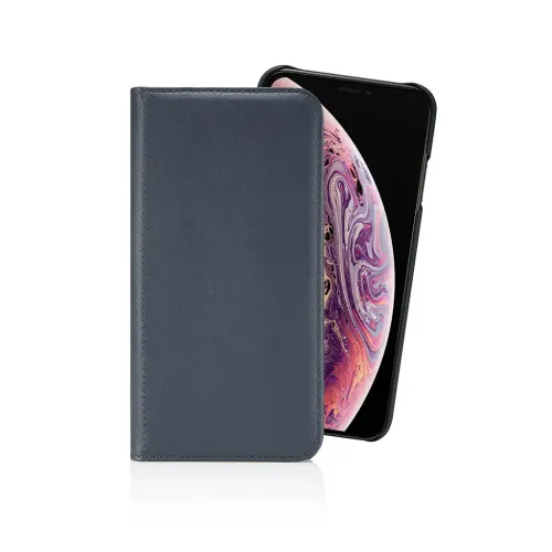 Pipetto iPhone XS Max Folio-Case aus dunkelgrauem Leder, teilweise geöffnet, mit sichtbarem Smartphone-Display