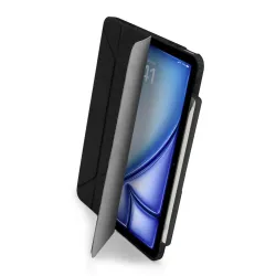 Skyddande svart Pipetto Origami No3 Pencil Case för iPad Air 13" med 5-i-1 vikbar design, förvaring av Apple Pencil och avancerat fallskydd.